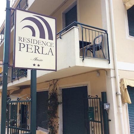 Residence Perla อาลัสซิโอ ภายนอก รูปภาพ